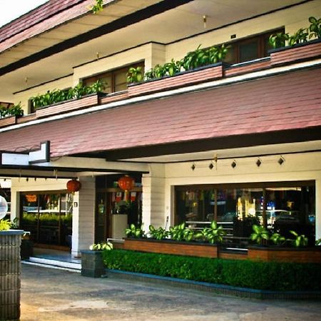 Hotel Jelita Parahyangan Bandung Exterior photo