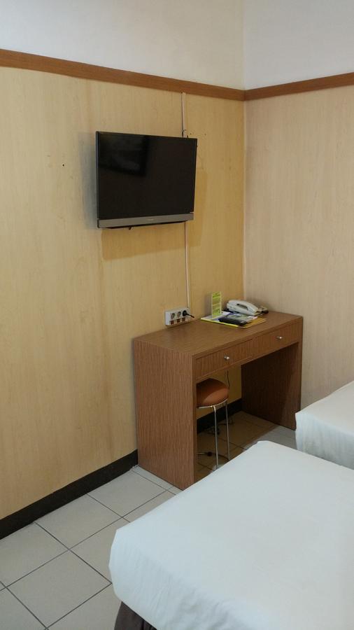 Hotel Jelita Parahyangan Bandung Exterior photo